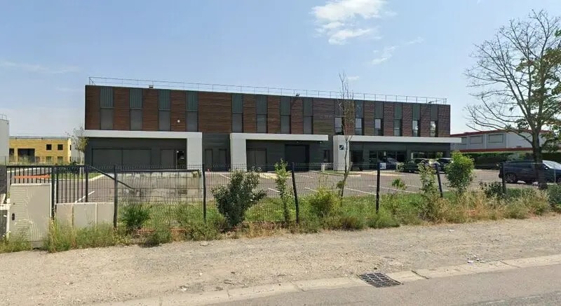 Local d'activités dans Villefranche-sur-Saône à vendre - Photo de l’immeuble – Image 1 sur 4