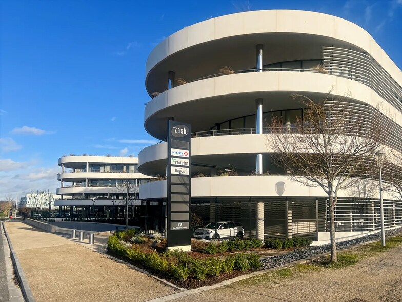 Bureau dans Tinqueux à louer - Photo de l’immeuble – Image 2 sur 4