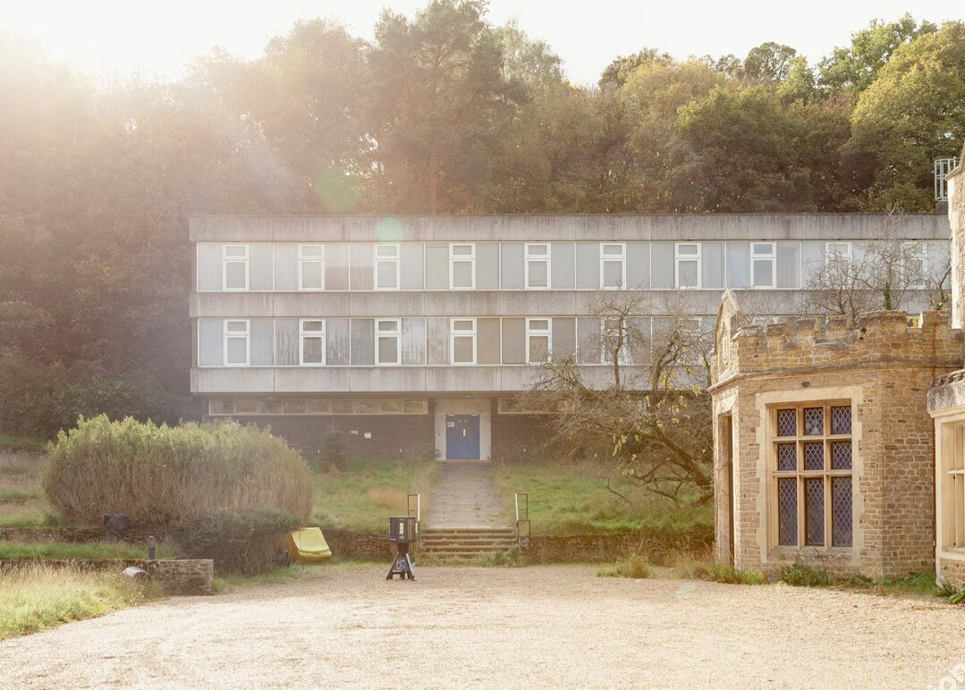 Portsmouth Rd, Guildford à louer Photo principale– Image 1 sur 11