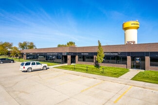 Plus de détails pour 4400-4498 SW 114th St, Urbandale, IA - Local d'activités à louer