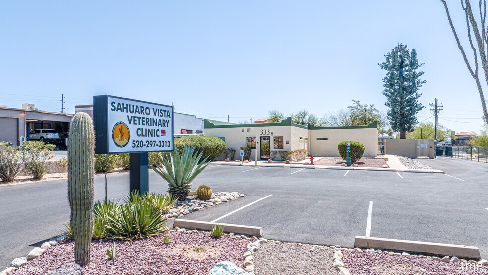 333 W Cool Dr, Tucson, AZ à vendre - Photo de l’immeuble – Image 3 sur 7
