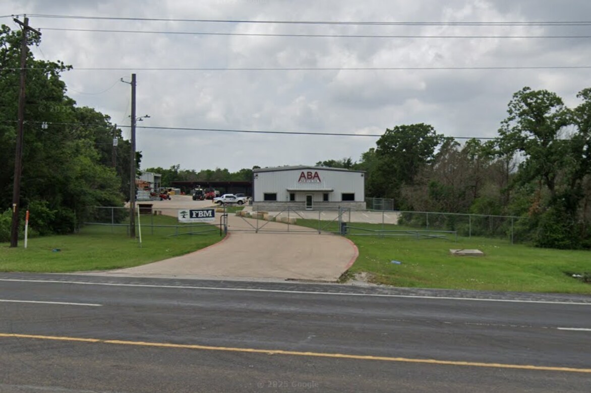10900 State Highway 30, College Station, TX à louer Photo de l’immeuble– Image 1 sur 4