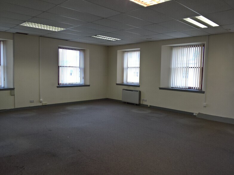 1 Charlotte St, Ayr à louer - Photo de l’immeuble – Image 2 sur 4