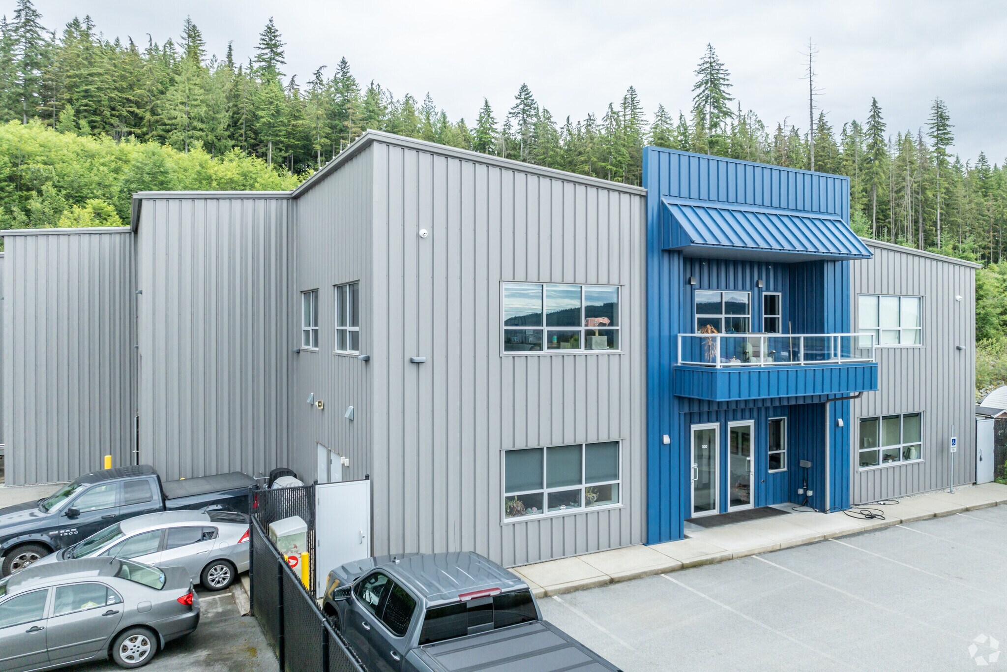 13130 Lilley Dr, Maple Ridge, BC à vendre Photo de l’immeuble– Image 1 sur 4