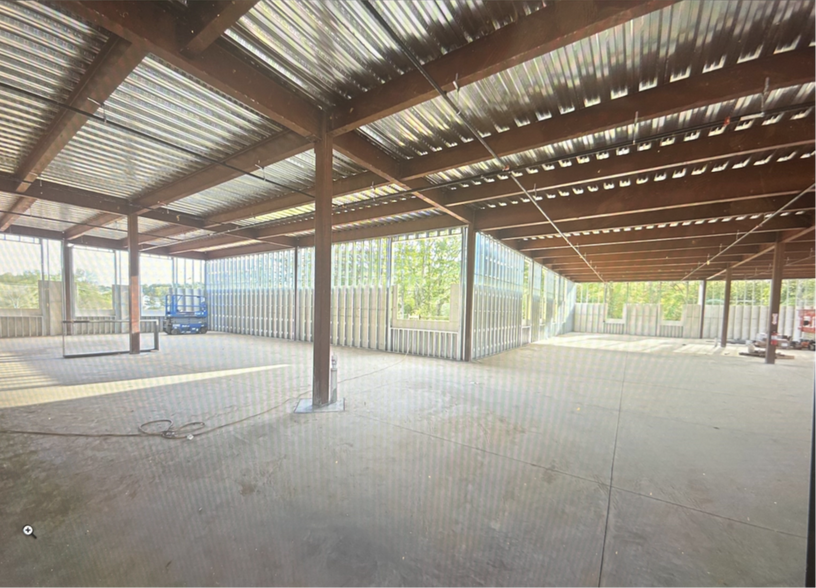 7355 Main St, Woodstock, GA à louer - Photo de l’immeuble – Image 2 sur 8