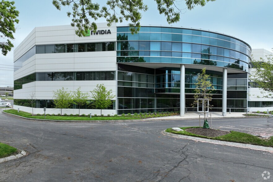 2 Technology Park Dr, Westford, MA à louer - Photo de l’immeuble – Image 1 sur 13