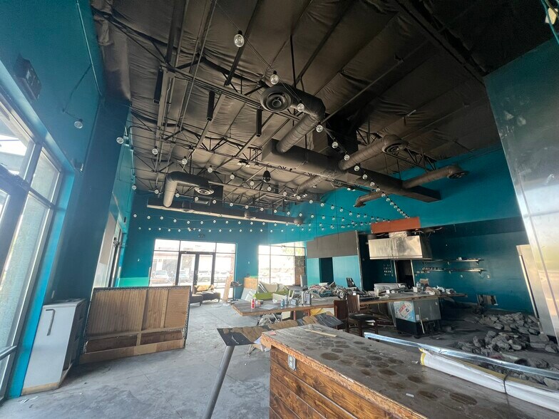 777 E Thunderbird Rd, Phoenix, AZ à louer - Photo intérieure – Image 3 sur 9