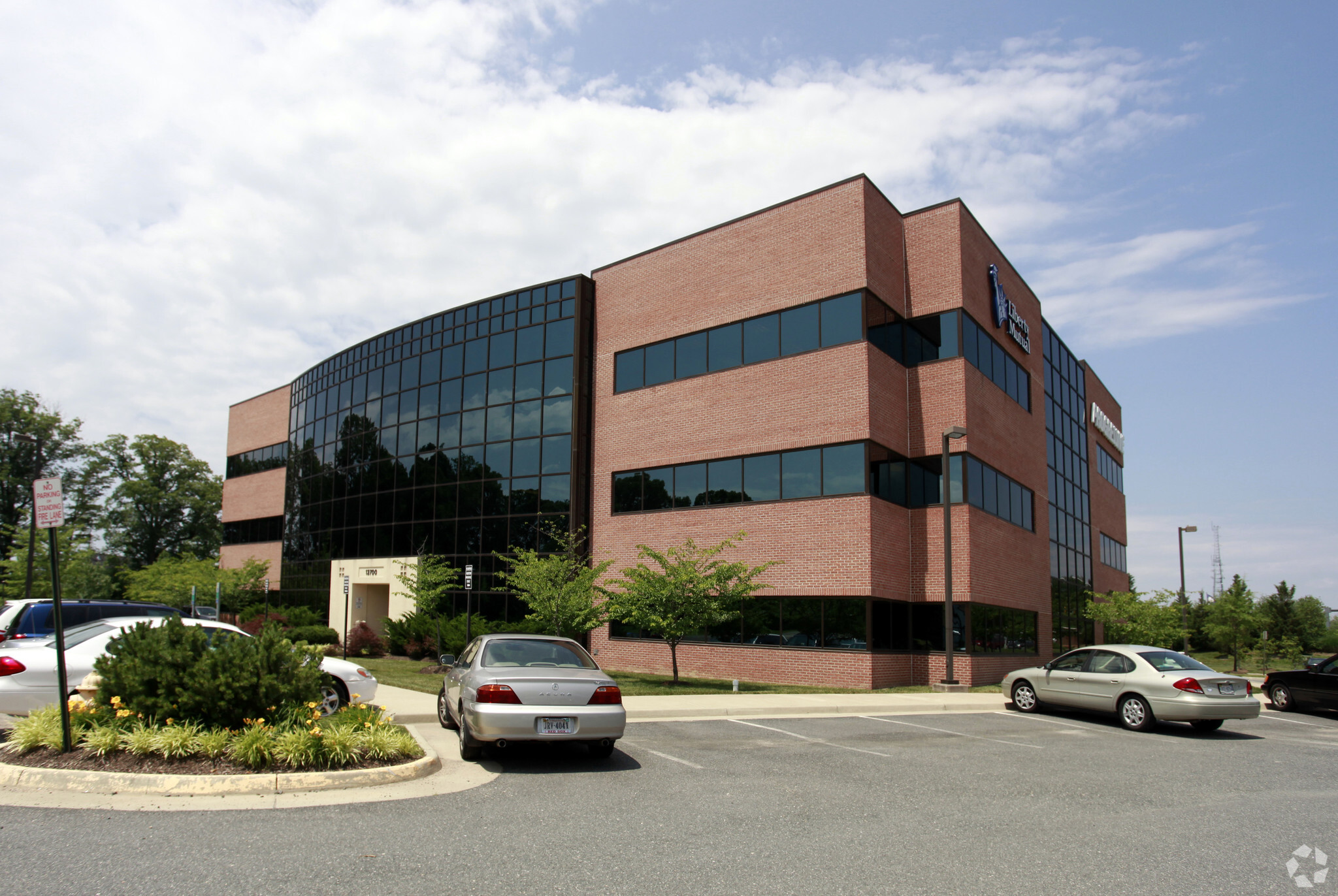 12700 Black Forest Ln, Woodbridge, VA à louer Photo de l’immeuble– Image 1 sur 7