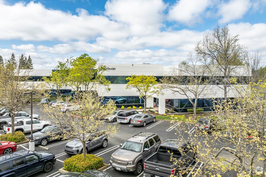 2270 Douglas Blvd, Roseville, CA à louer - Photo de l’immeuble – Image 2 sur 7