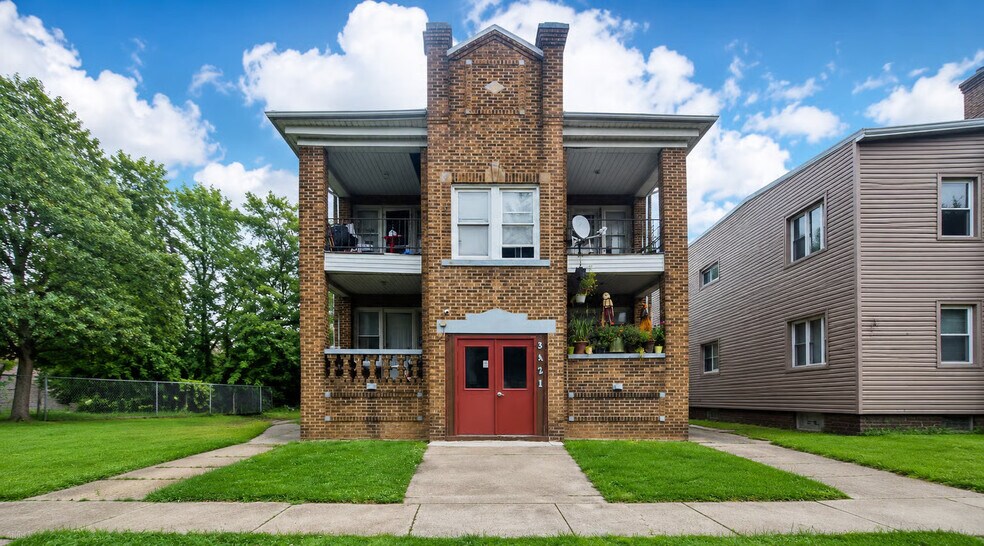 TURNKEY | 100% Occupied | $97,200 Gross portefeuille de 3 biens à vendre sur LoopNet.fr - Photo de l’immeuble – Image 1 sur 16