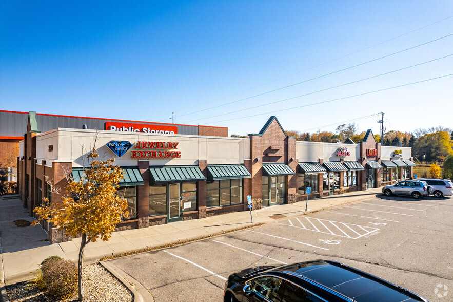 3090 Courthouse Ln, Eagan, MN à louer - Photo de l’immeuble – Image 3 sur 15