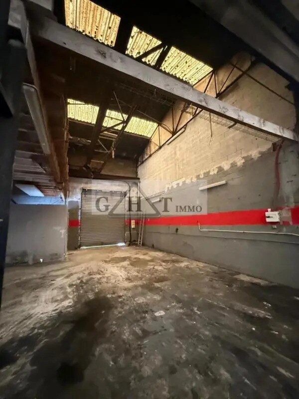 Industriel/Logistique dans Fontenay-Trésigny à louer Photo intérieure– Image 1 sur 5