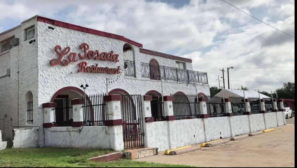 206 NW 4th St, Big Spring, TX à vendre - Photo de l’immeuble – Image 1 sur 37