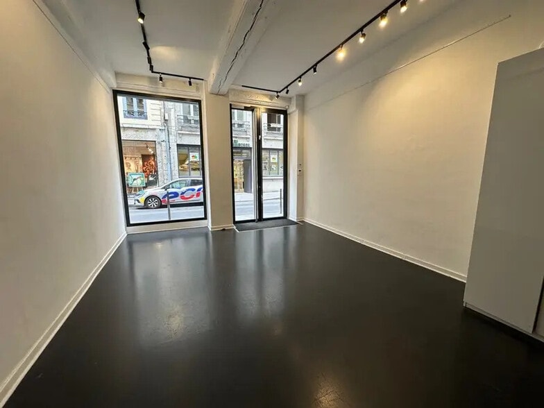 Local commercial dans Lyon à louer - Photo de l’immeuble – Image 2 sur 3