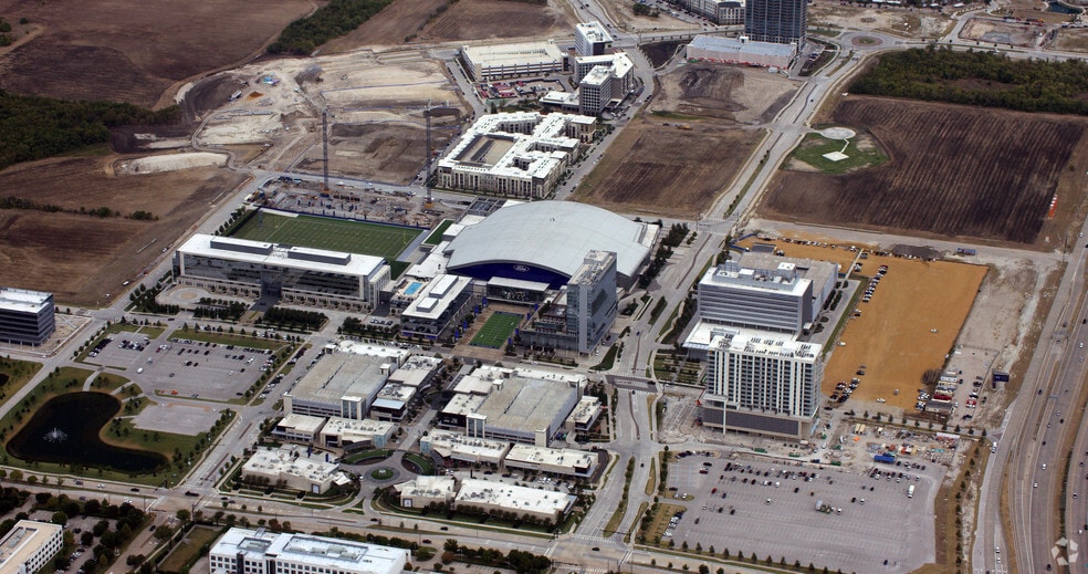 17 Cowboys Way, Frisco, TX à louer - Aérien – Image 2 sur 7