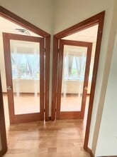21701 Merrick Blvd, Springfield Gardens, NY à louer Photo de l’immeuble– Image 2 sur 4
