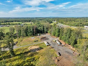 951 Ridge Rd, Mount Airy, MD à louer Aérien– Image 2 sur 10