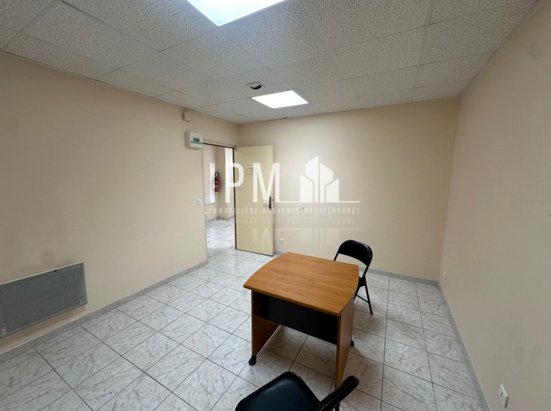 1 Bd Piot, Roquevaire à louer - Photo de l’immeuble – Image 1 sur 4