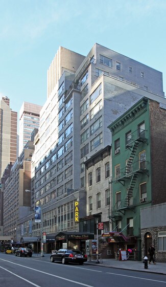 Plus de détails pour 155 E 55th St, New York, NY - Bureau à louer