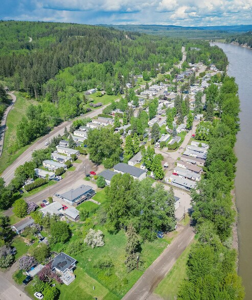 654 N Fraser Dr, Quesnel, BC à vendre - Photo de l’immeuble – Image 3 sur 10