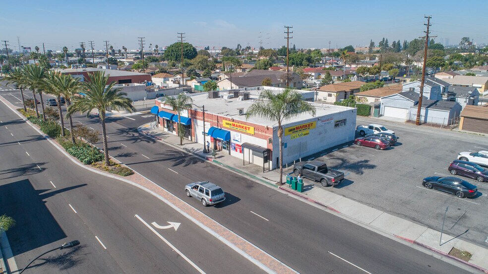 2313 S Atlantic Blvd, Commerce, CA à louer - Photo de l’immeuble – Image 2 sur 8