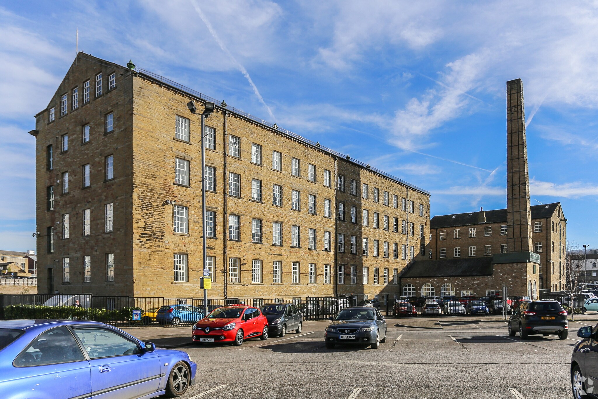 Folly Hall, Huddersfield à louer Photo de l’immeuble– Image 1 sur 8