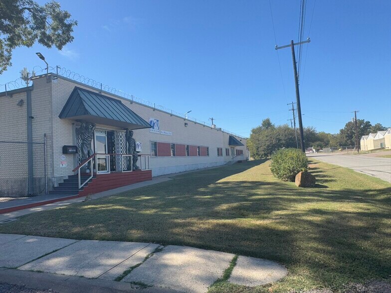 2808 McGowan St, Dallas, TX à vendre - Photo de l’immeuble – Image 2 sur 18
