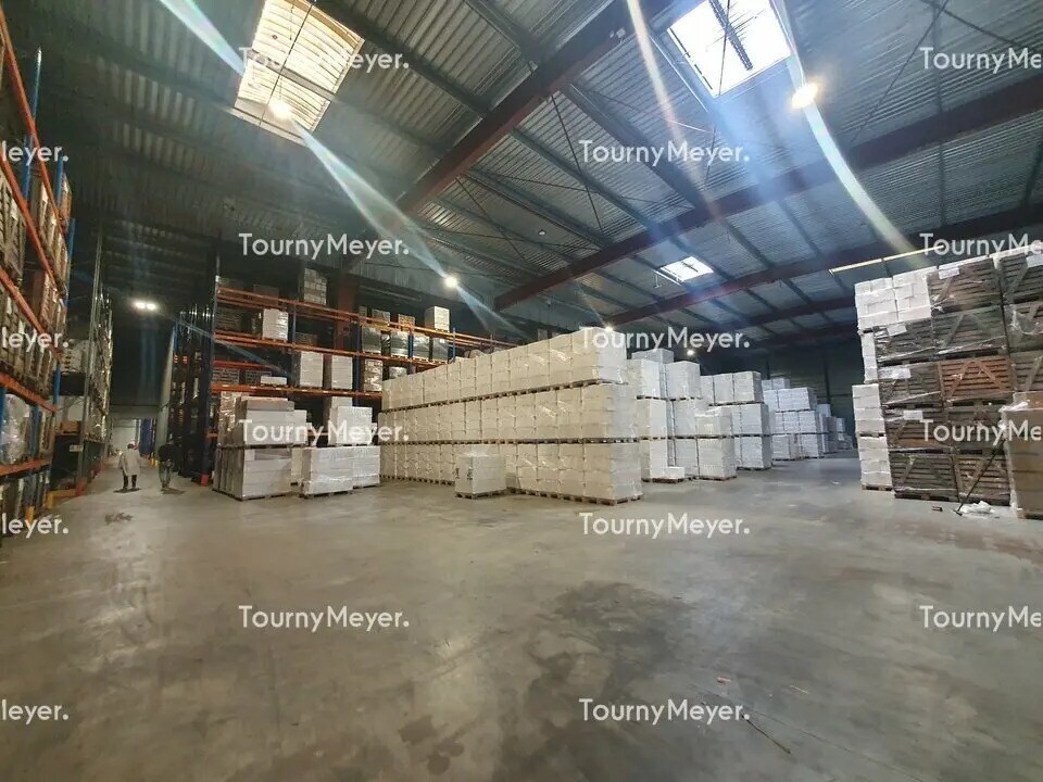 Local d'activités dans Ambarès-et-Lagrave à vendre Photo intérieure– Image 1 sur 8