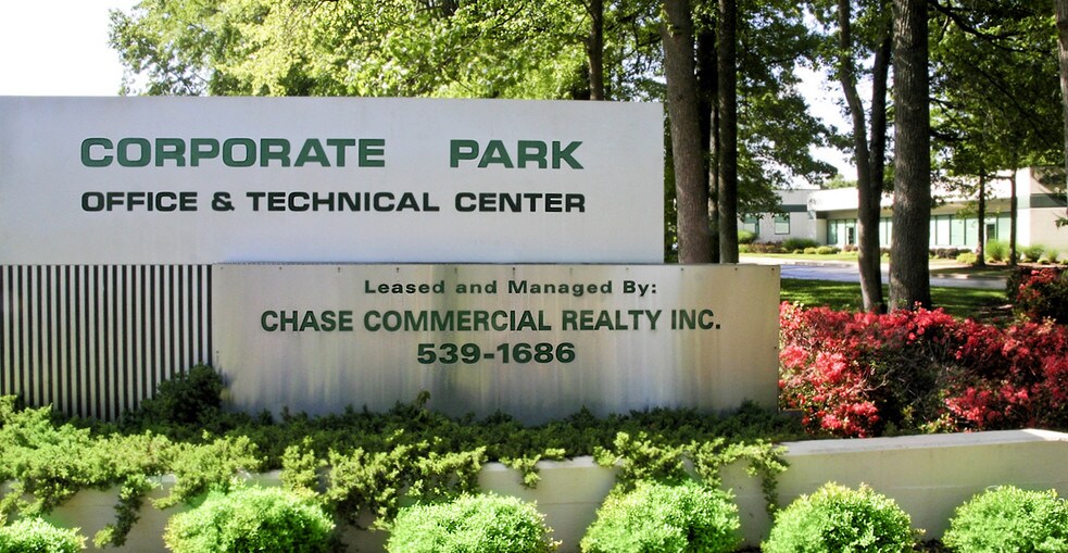 4900-4970 Corporate Dr, Huntsville, AL à louer - Photo de l’enseigne sur pylône – Image 2 sur 5