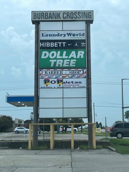 9301-9353 Burbank Dr, Baton Rouge, LA à louer - Photo de l’immeuble – Image 2 sur 7