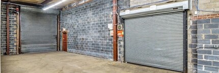 40 Inip Dr, Inwood, NY à louer Photo intérieure– Image 2 sur 3