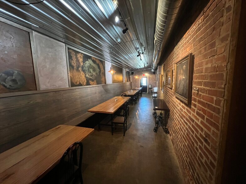 519 N Elm St, Muncie, IN à vendre - Photo de l’immeuble – Image 3 sur 13