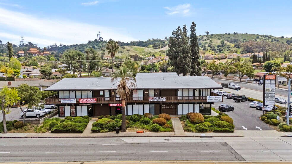 3120 S Hacienda Blvd, Hacienda Heights, CA à vendre - Photo de l’immeuble – Image 2 sur 30