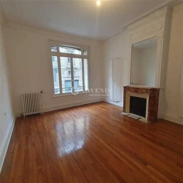 Bureau dans Nancy à vendre - Photo de l’immeuble – Image 2 sur 11