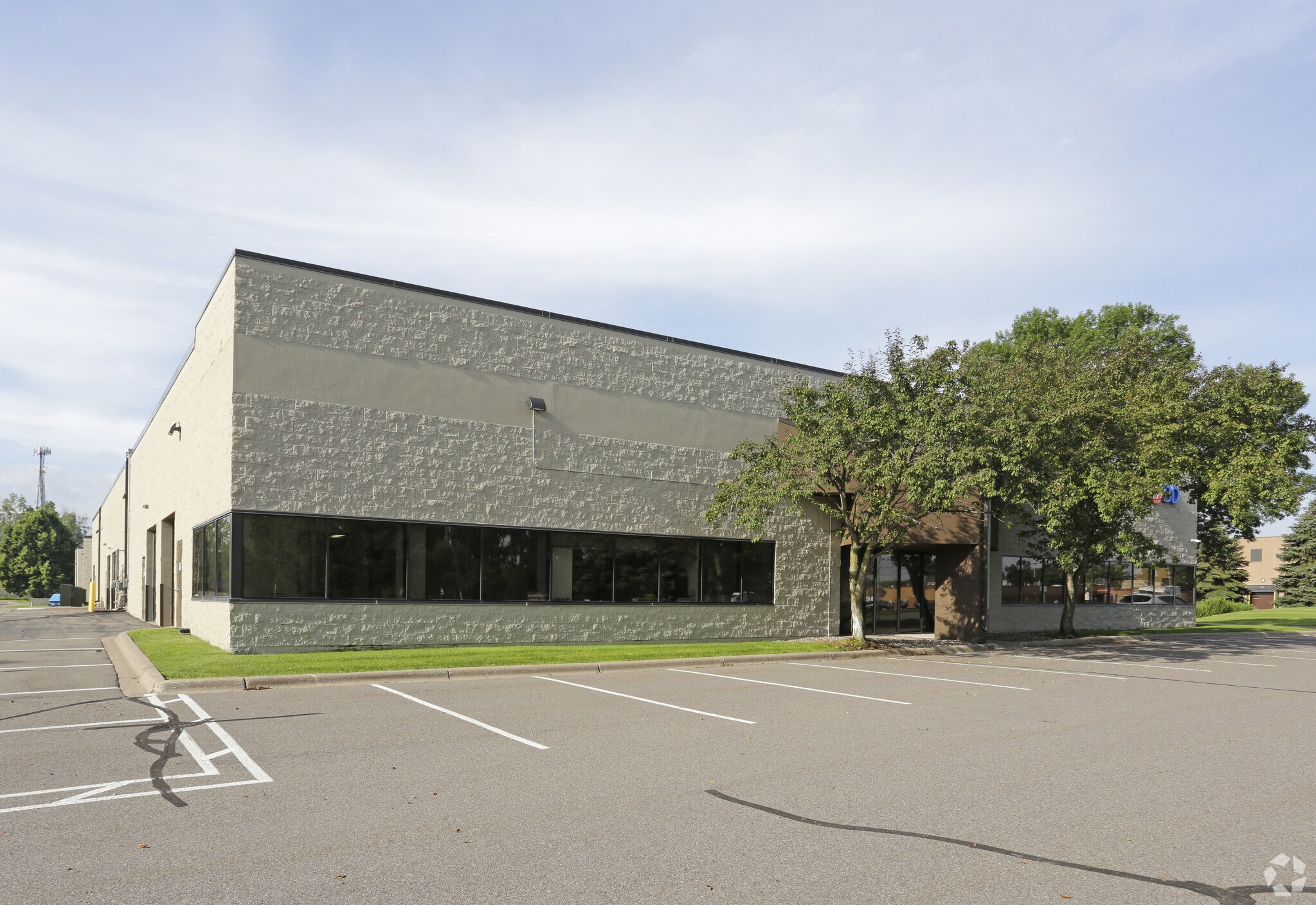 9401-9443 Science Center Dr, New Hope, MN à louer Photo principale– Image 1 sur 6