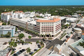 Plus de détails pour 6705 SW 57th Ave, Coral Gables, FL - Bureau à vendre