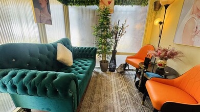 820-822 S Atlantic Blvd, Monterey Park, CA à louer Photo intérieure– Image 1 sur 19