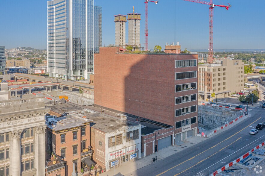 169 Rosa L Parks Blvd, Nashville, TN à louer - Photo de l’immeuble – Image 1 sur 3