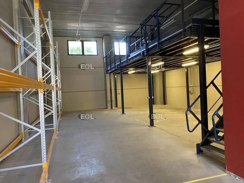 Local d’activités dans Brignais à louer - Photo intérieure – Image 3 sur 12