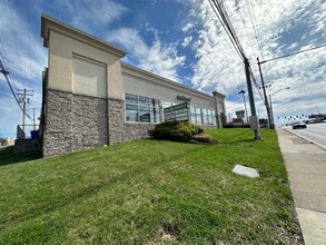 2348-2358 Nicholasville Rd, Lexington, KY à louer Photo intérieure– Image 2 sur 4