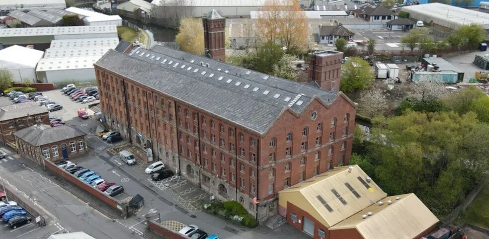 Appleby St, Blackburn à louer - Photo de l’immeuble – Image 1 sur 11