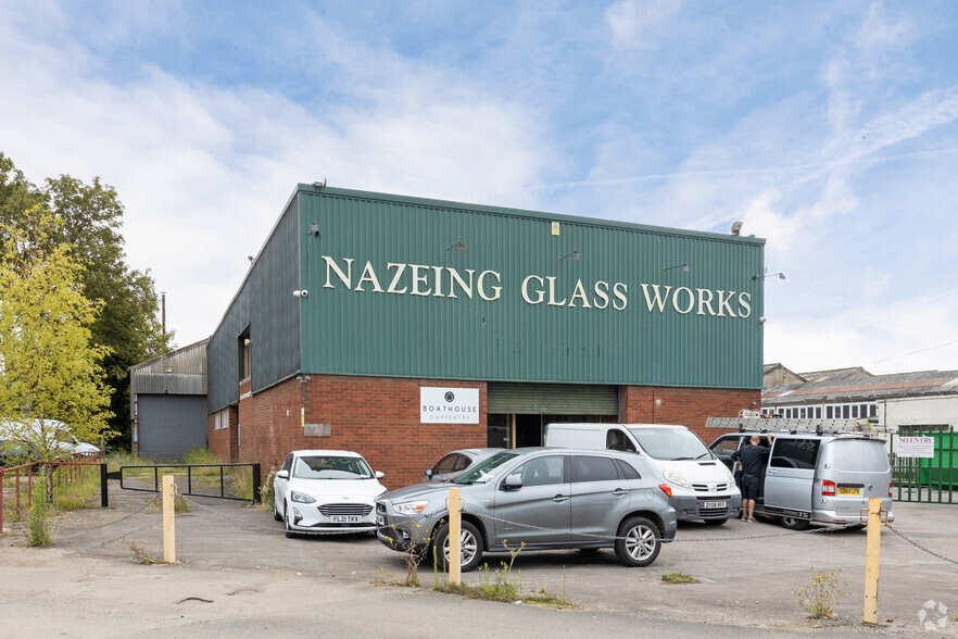 Nazeing New Rd, Broxbourne à louer - Photo principale – Image 1 sur 4