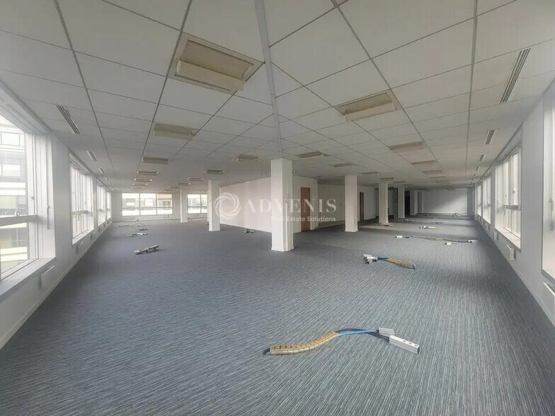 Bureau dans Saint-Denis à louer - Photo intérieure – Image 3 sur 10