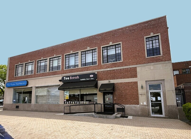 1000 Farmington Ave, West Hartford, CT à vendre - Photo de l’immeuble – Image 2 sur 17