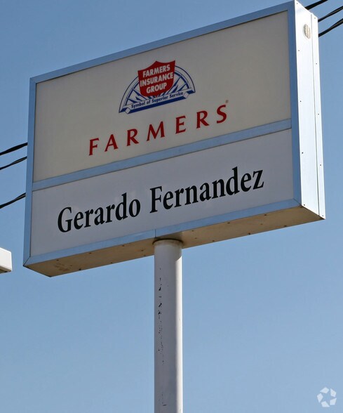 405 Montano Rd NW, Albuquerque, NM à louer - Photo de l’immeuble – Image 2 sur 6