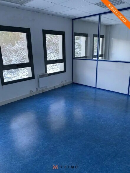 Bureau dans Villennes-sur-Seine à louer - Photo de l’immeuble – Image 1 sur 7