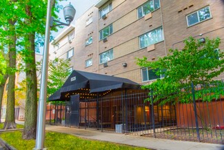 Plus de détails pour 5525 N Winthrop Ave, Chicago, IL - Logement à vendre