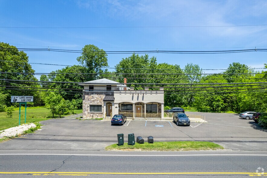 1898 Route 33, Hamilton, NJ à vendre - Photo de l’immeuble – Image 3 sur 26