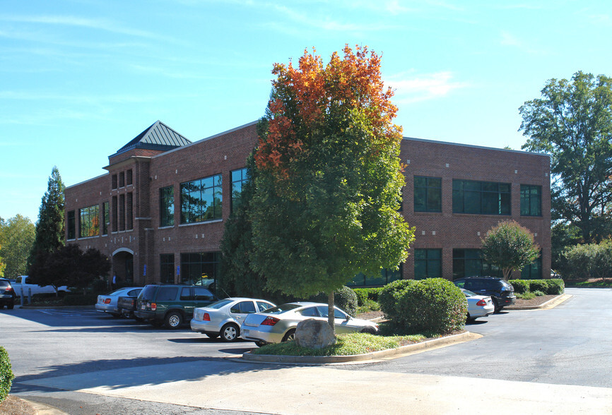 3030 Royal Blvd S, Alpharetta, GA à louer - Photo de l’immeuble – Image 1 sur 8