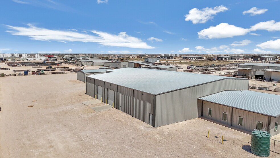 10712 W County Road 77, Midland, TX à louer - Photo de l’immeuble – Image 3 sur 48